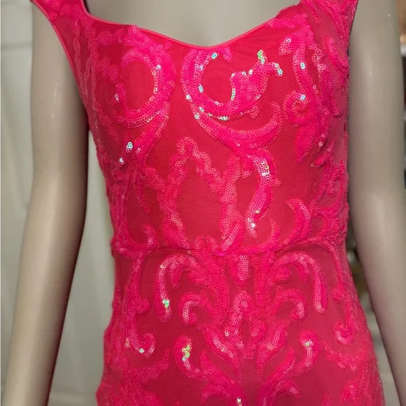 Elegant Pink Evening Gown - Picture 3 of 6